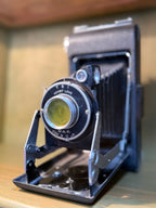 Kodak Vigilant Junior Six-16 Folding Camera, Kodet Lens in Dak Shutter, Eastman Kodak Company, Rochester, New York, c. 1940–1948