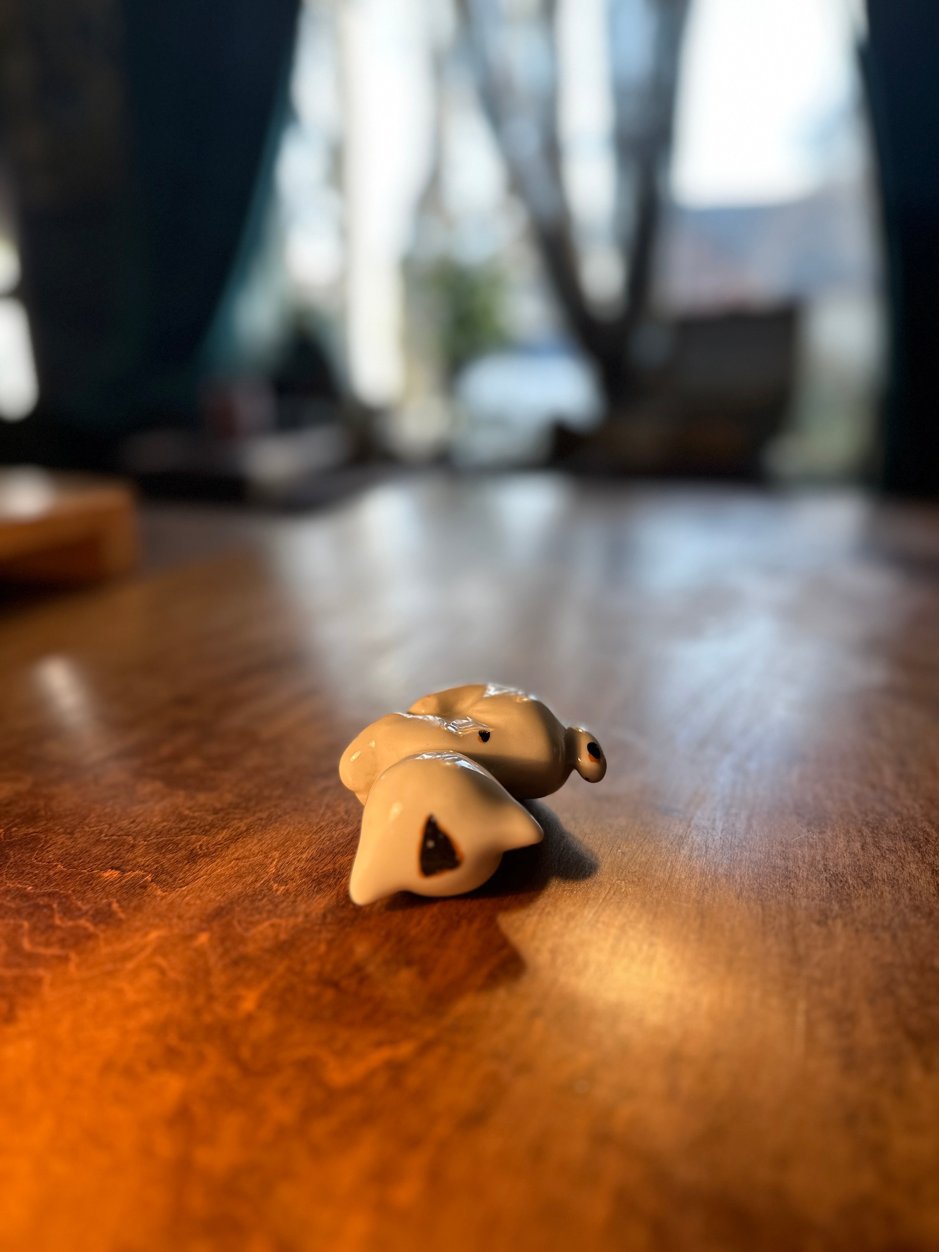 Vintage Mid-Century Porcelain Kitten Figurine, Hand-Painted Ceramic Cat c.1960s