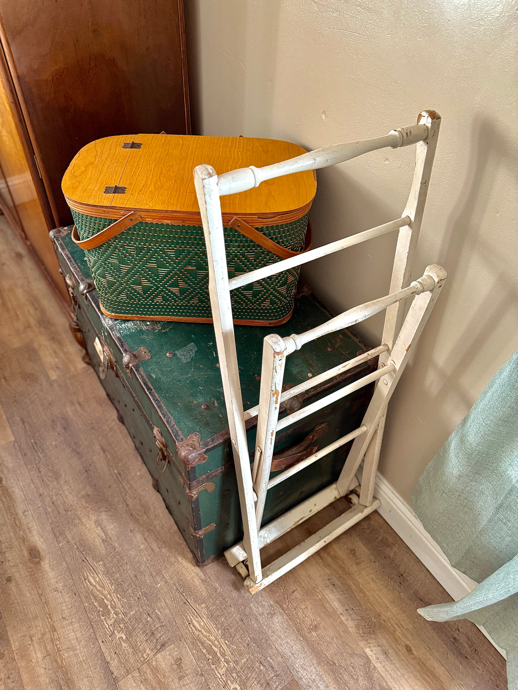 Antique Folding Laundry Rack with Casters (c.1910–1930) | Early 20th Century Wooden Clothes Airer