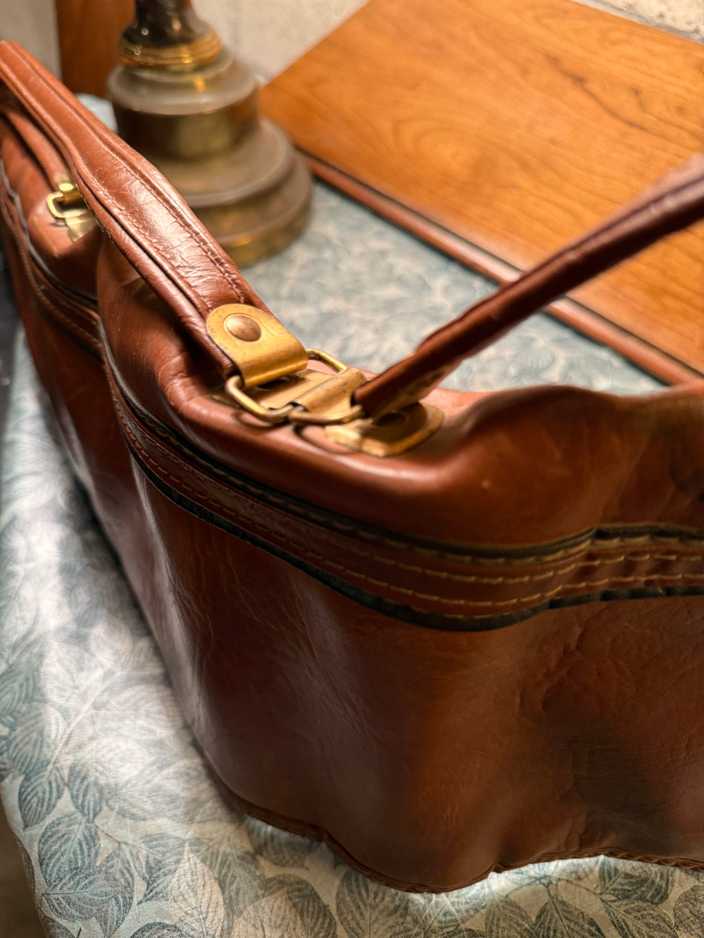 Vintage Apache Leather Rifle Case – Mid-Century Full-Grain Gun Bag