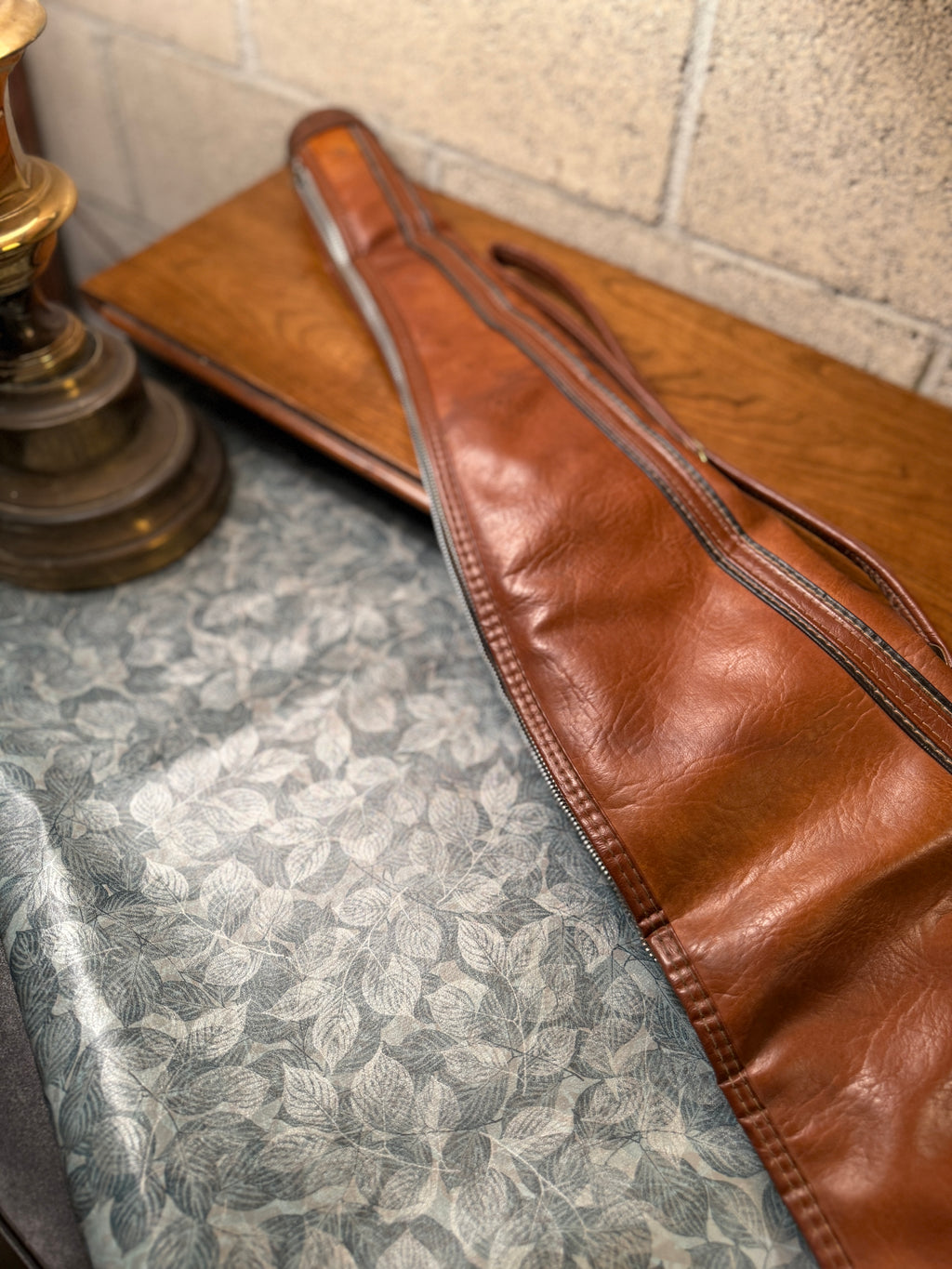 Vintage Apache Leather Rifle Case – Mid-Century Full-Grain Gun Bag