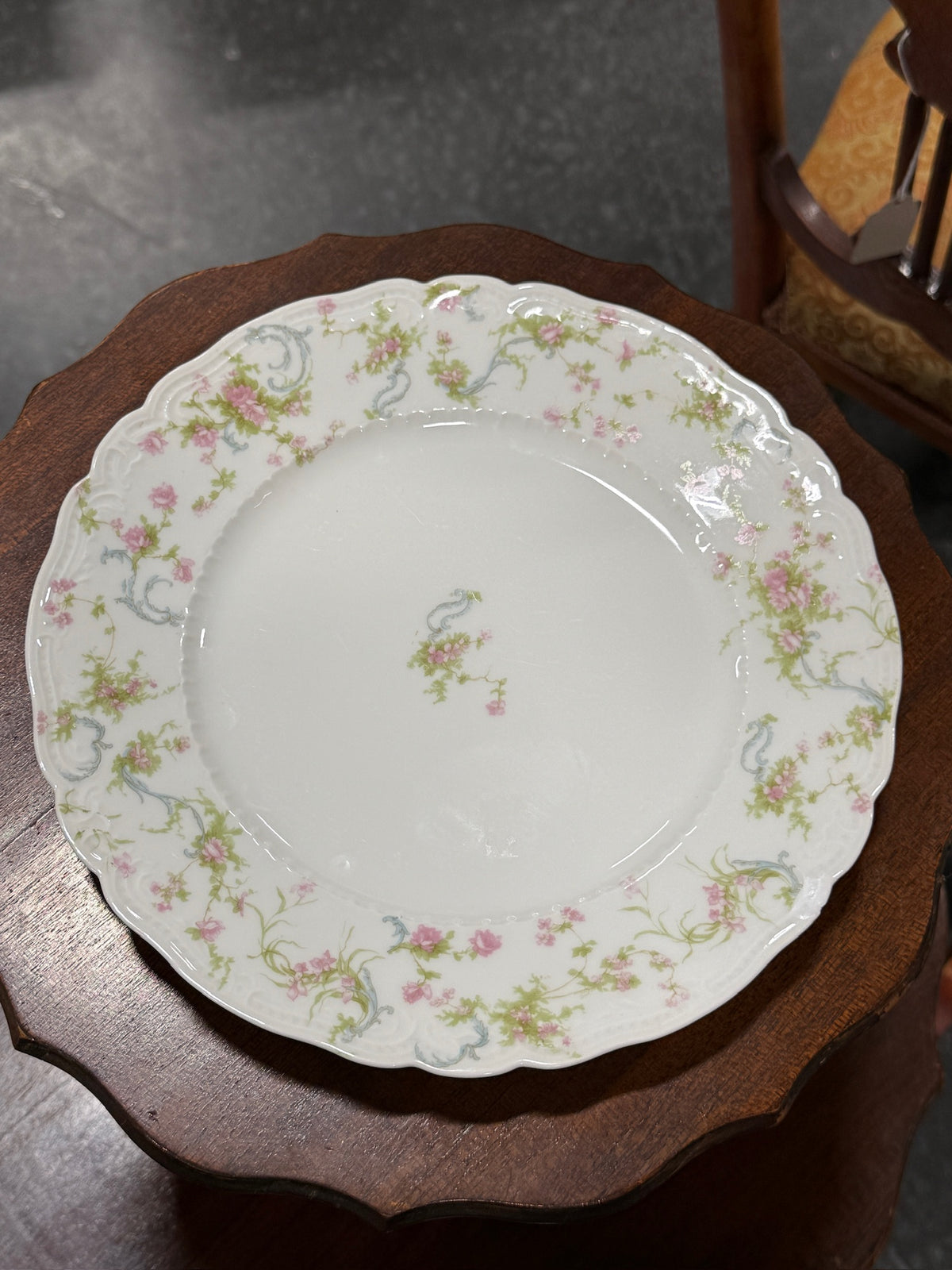 Haviland & Co. Limoges Porcelain Plate, Pink Roses and Pale Blue Ribbons on a Moulded Scroll-and-Bead Blank, Ungilded, France, c. 1894–1931