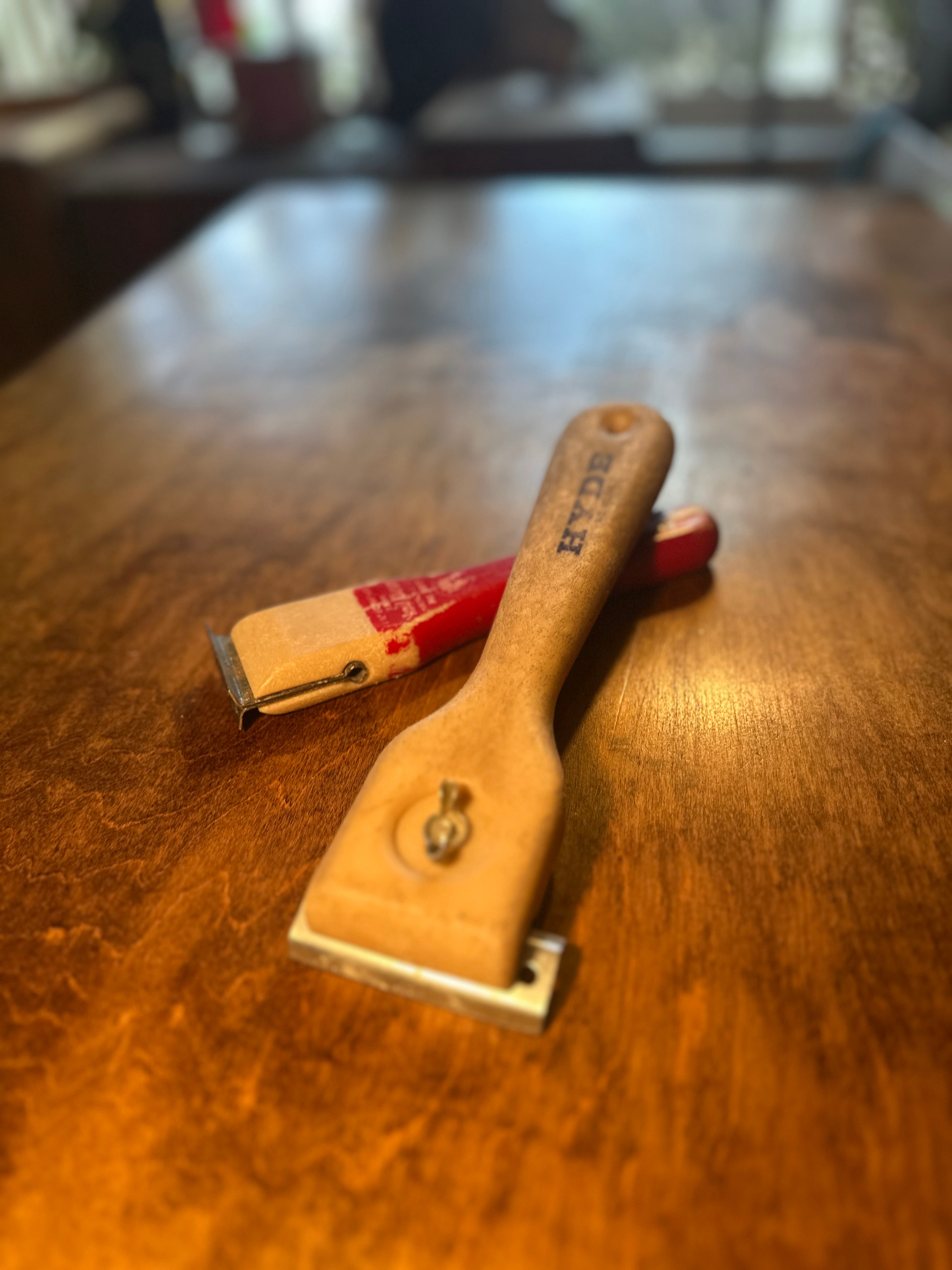 Vintage EKADE No. 1059 Paint Scrapers with Red Devil Scraper, c. 1940s–1960s