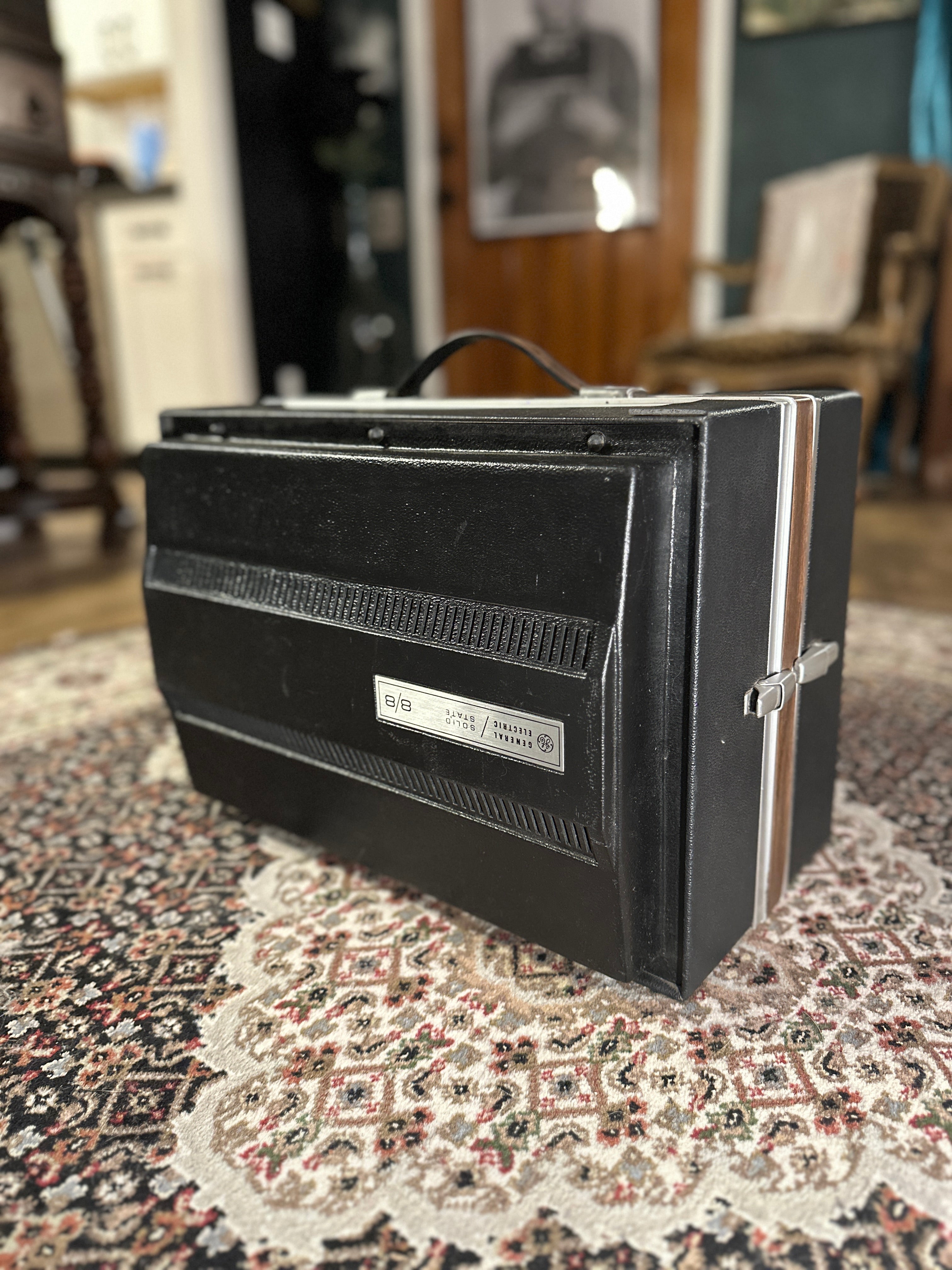 Vintage GE Porta-Fi Solid State Record Player 8/8 c.1968