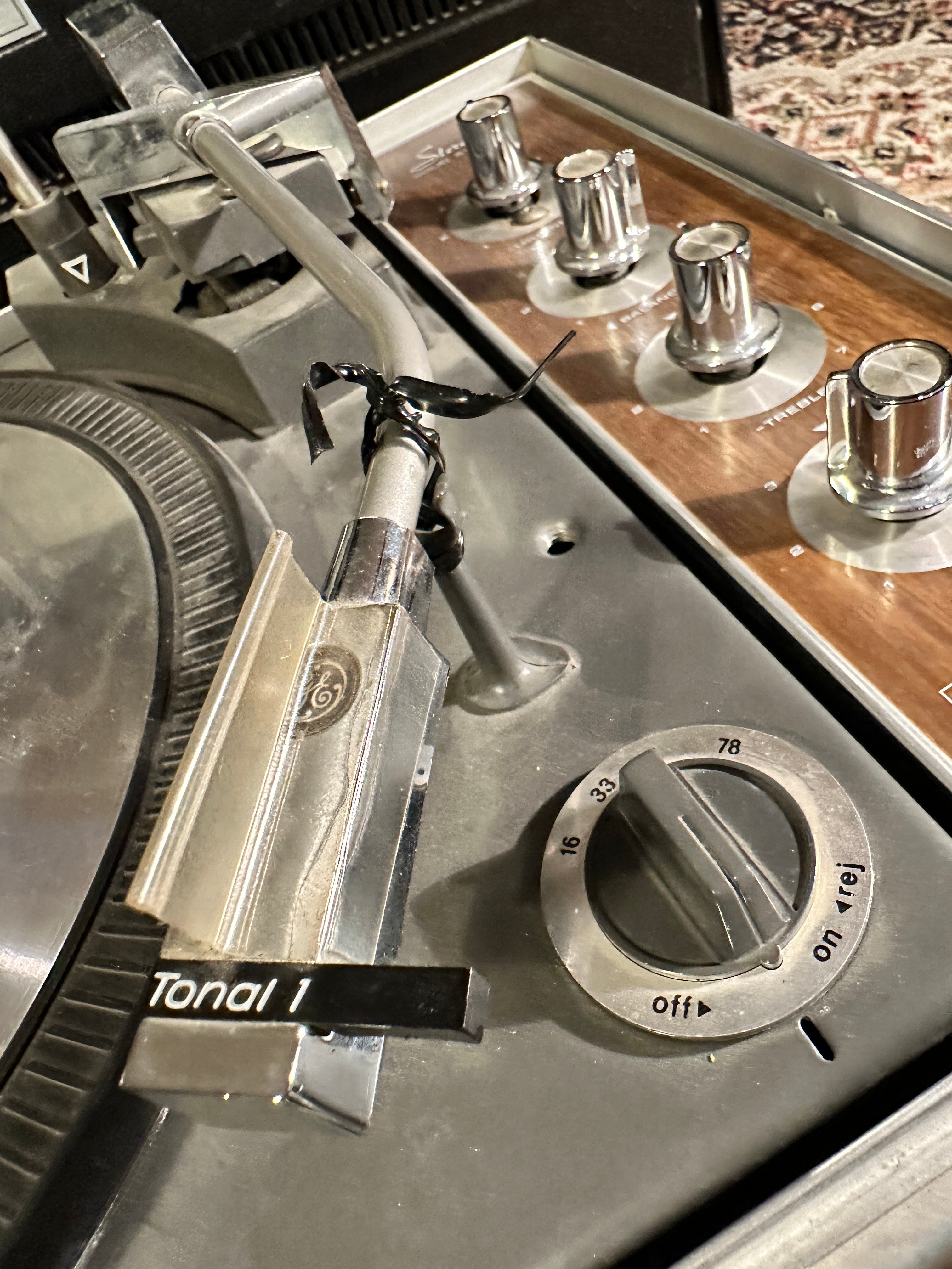 Vintage GE Porta-Fi Solid State Record Player 8/8 c.1968