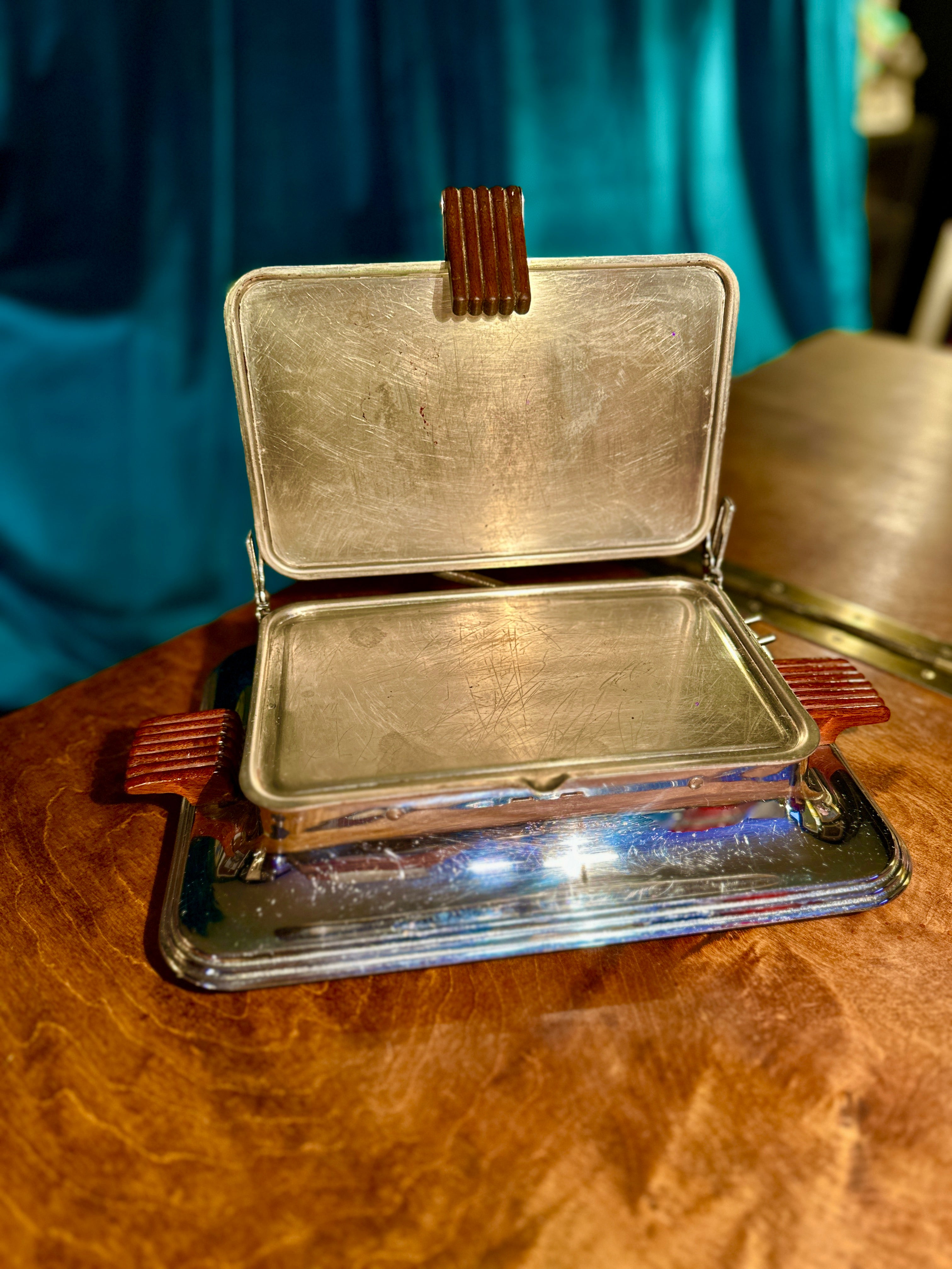 Vintage Electrahot Style No. 368 Art Deco Chrome Sandwich Toaster Press – Mansfield Ohio c.1938–1945