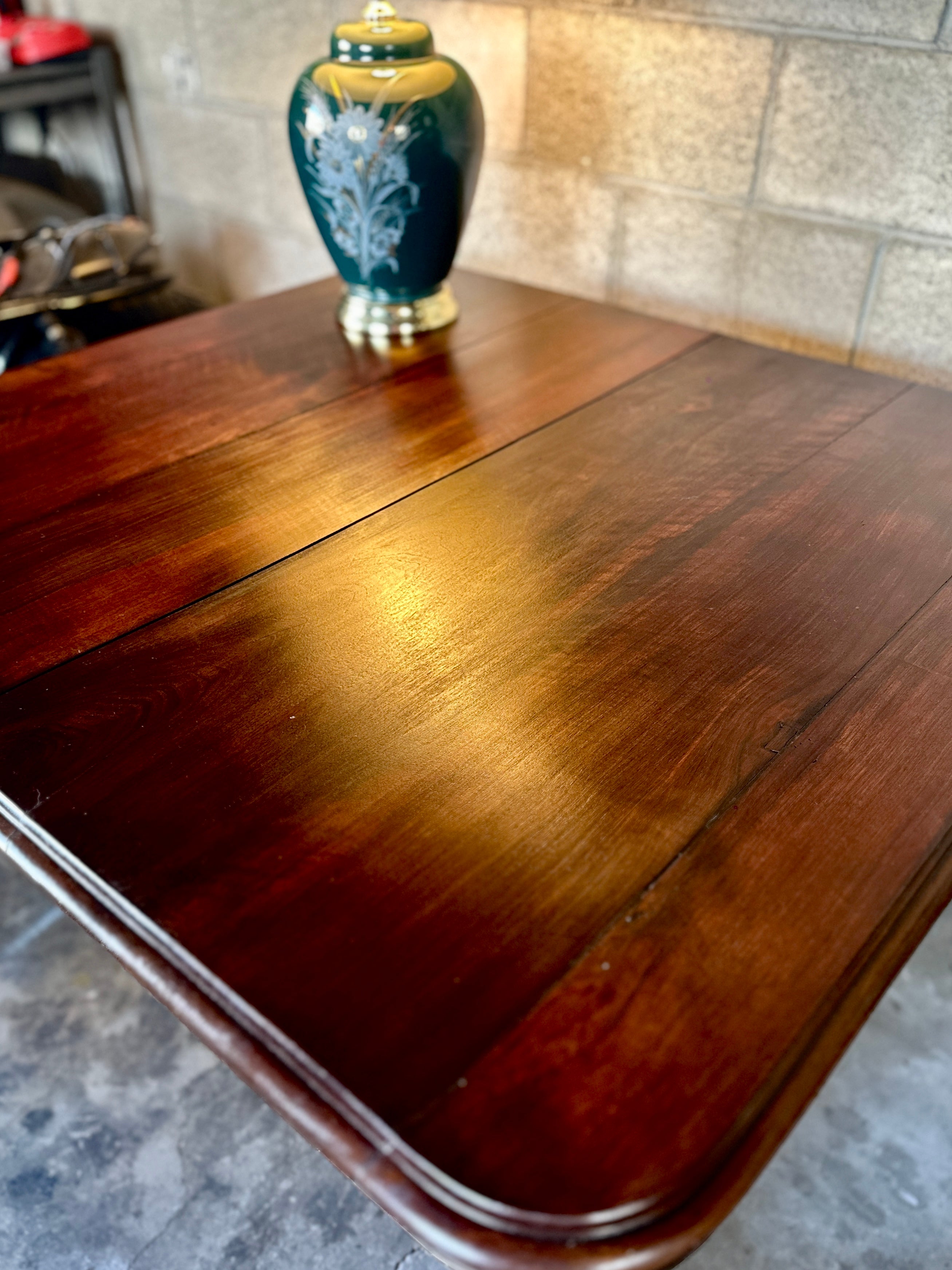 American Renaissance Revival Walnut Extension Dining Table – Hand-Rubbed Finish, c.1880