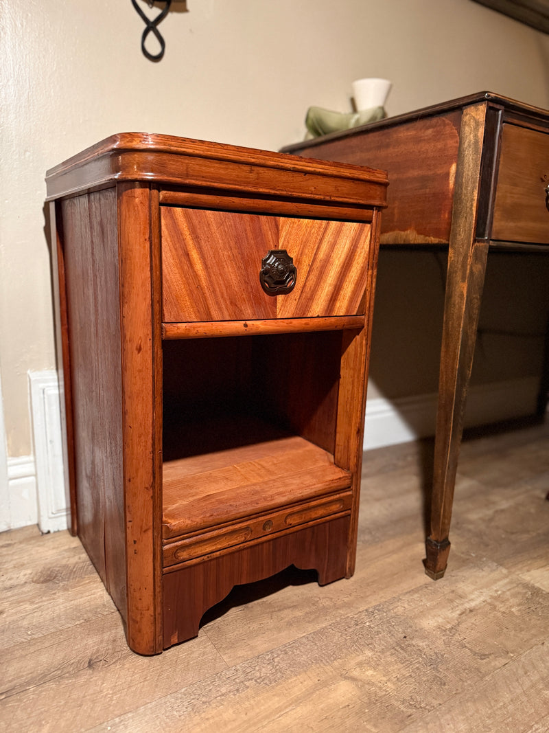Early 20th-Century Mahogany Bedside Cabinet One-Drawer Nightstand, c. 1910s–1920s