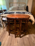 Edwardian Mahogany Occasional Table Scalloped Top Accent Table, c. 1910s–1920s