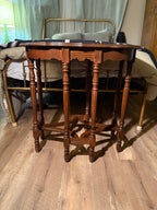 Edwardian Mahogany Occasional Table Scalloped Top Accent Table, c. 1910s–1920s