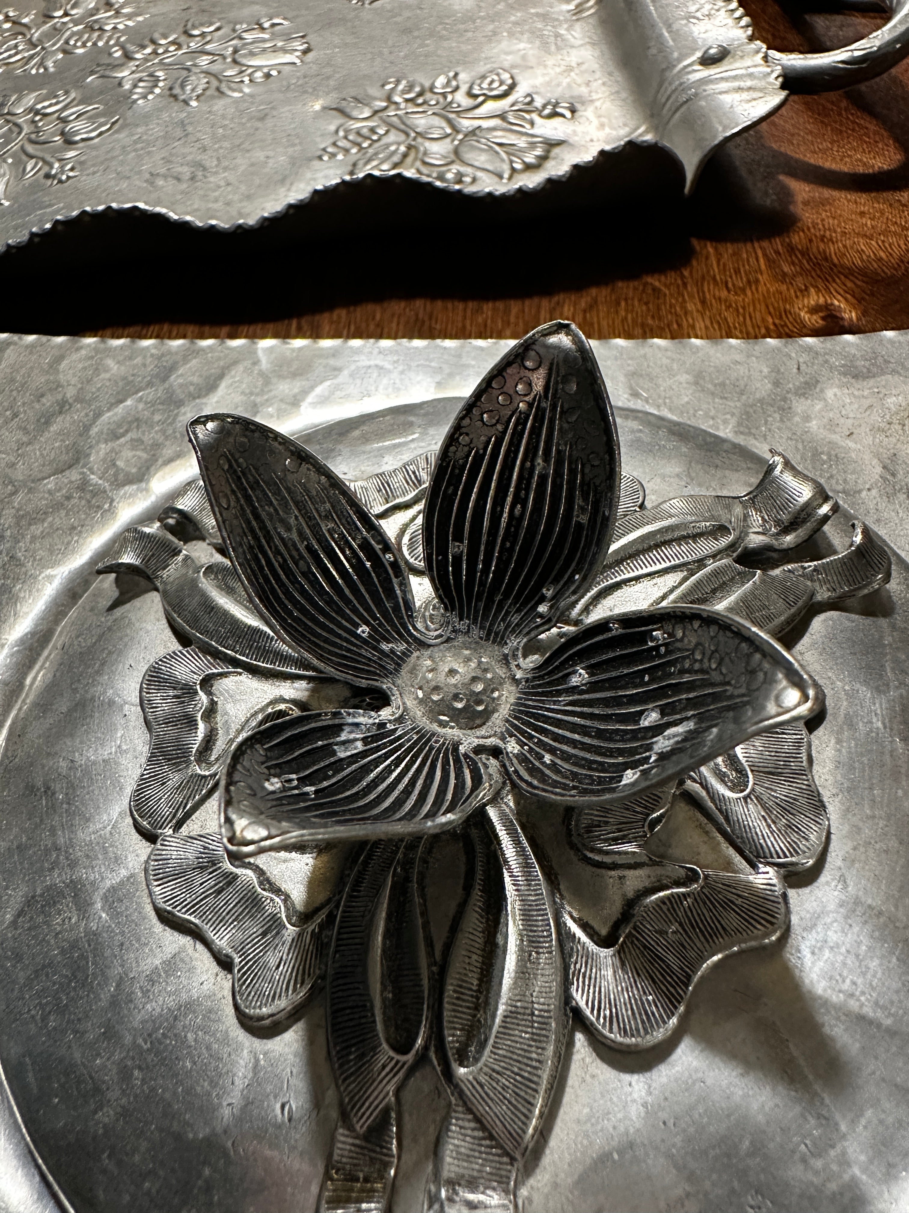 Hand Hammered Sweden (Skruf) & USA (Inernational Pewter) 3-Piece Studio Pewter Decorative Brutalism Serving Set