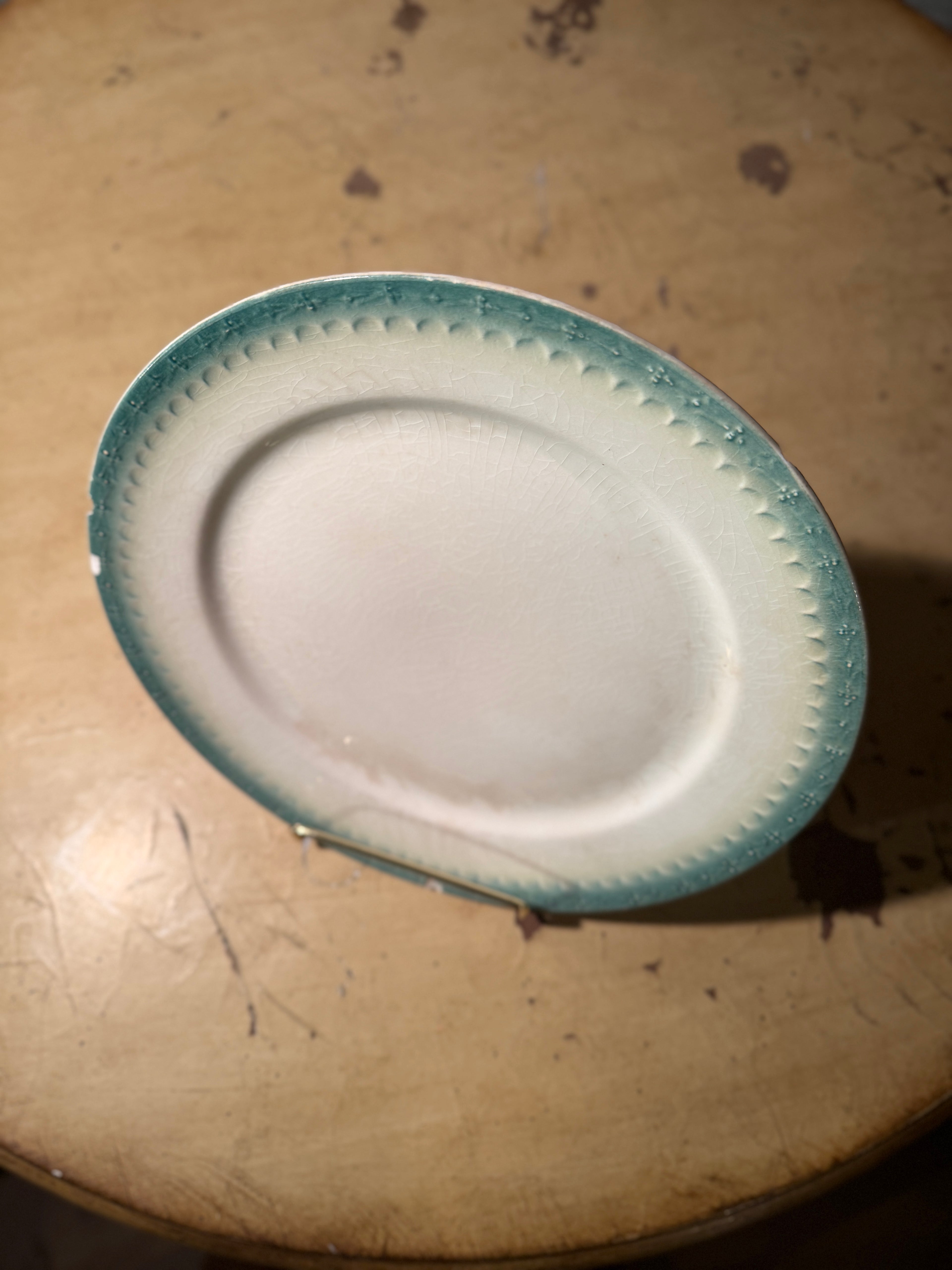 Early 20th Century Seafoam Rim Earthenware Dinner Plate, Unmarked American Pottery, c. 1900–1915