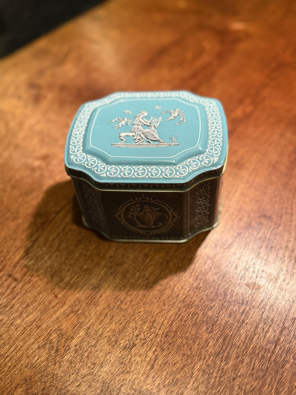 Mid-Century Vintage Wedgwood Jasperware Trinket Box, Made in England, Celadon Green c. 1950s