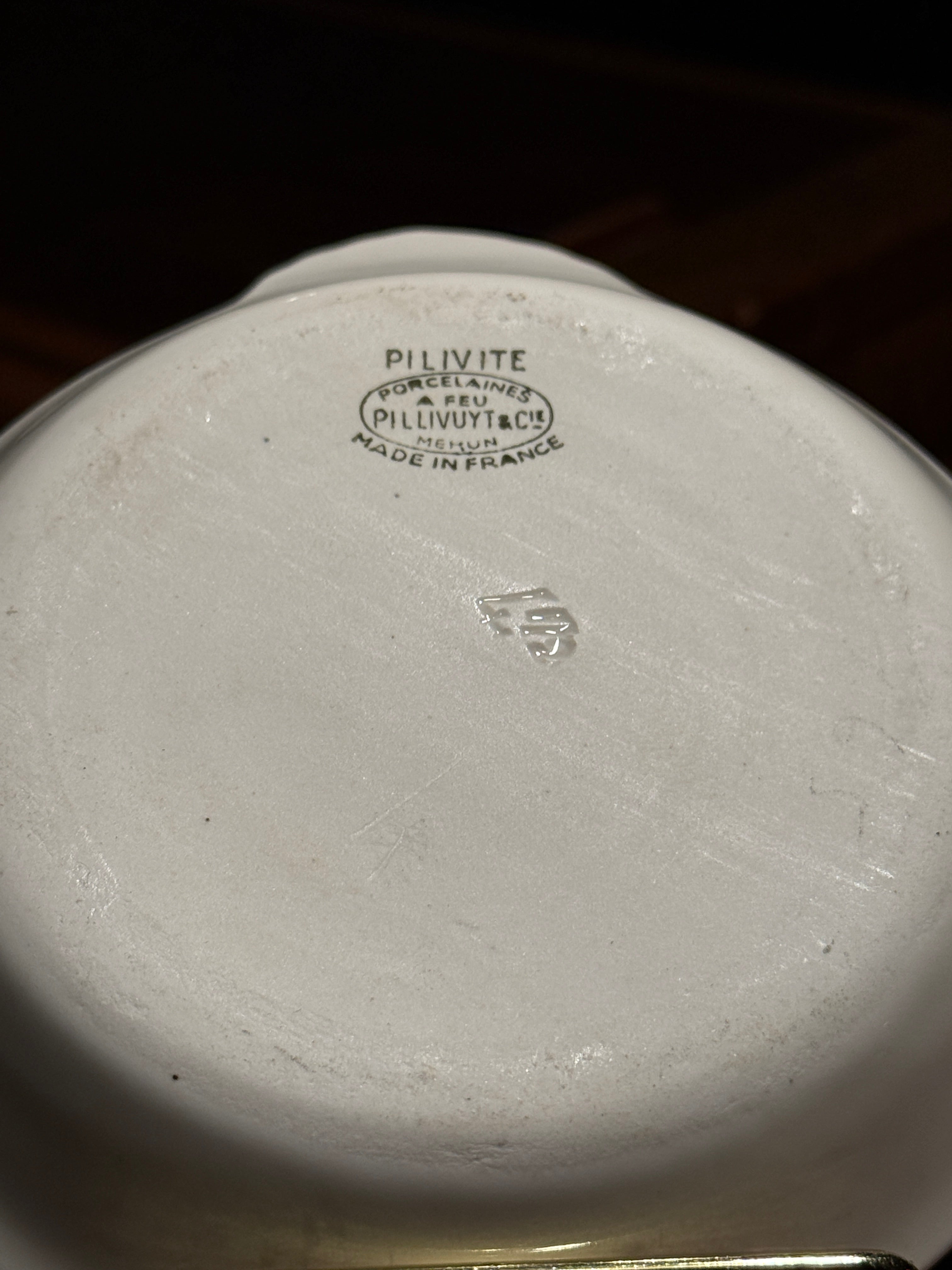 Pillivuyt  Harvest Antique Fruit Dish Mehun-sur-Yèvre France c. 1935–1945