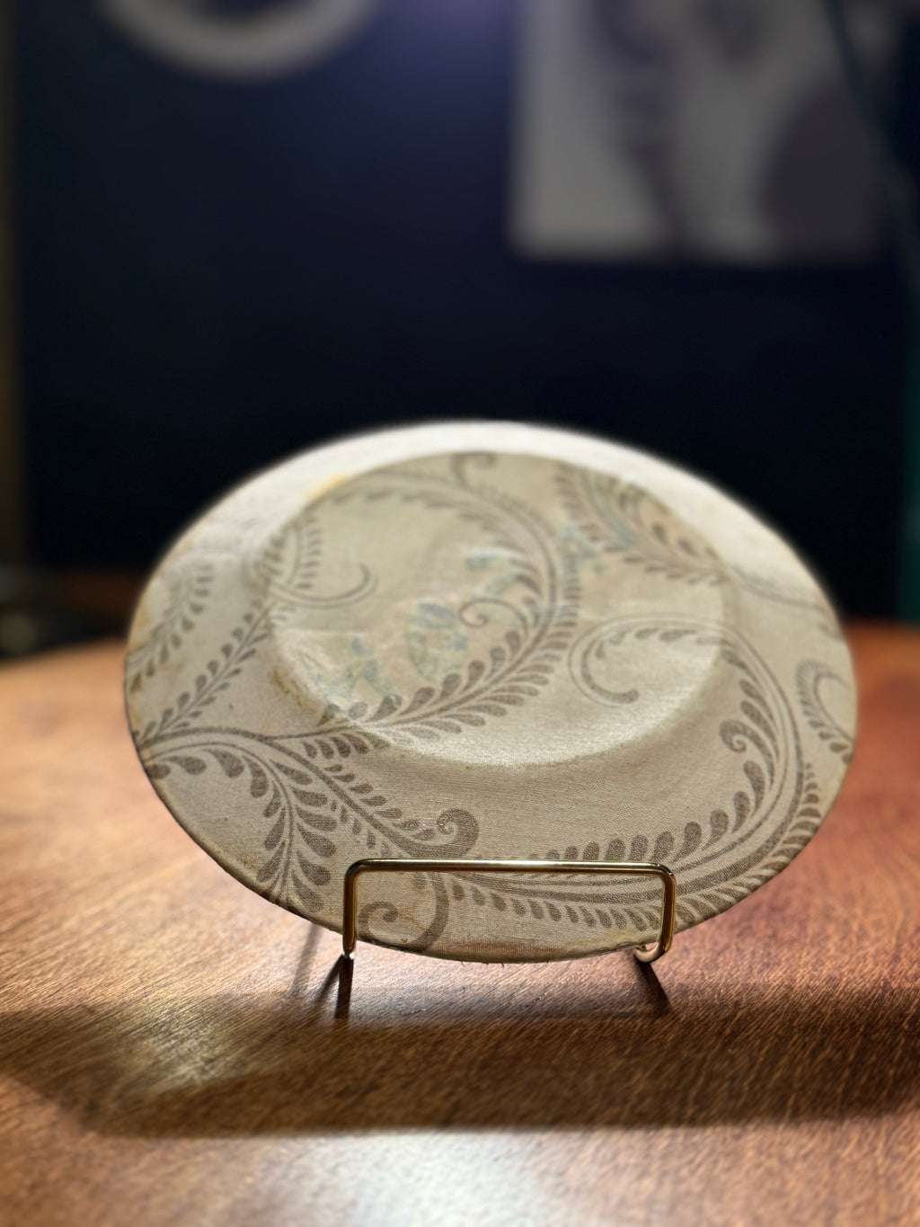 Reverse-Painted Glass Decorative Plate with Mason’s Transfer, Late Victorian, c. 1880s–1900s