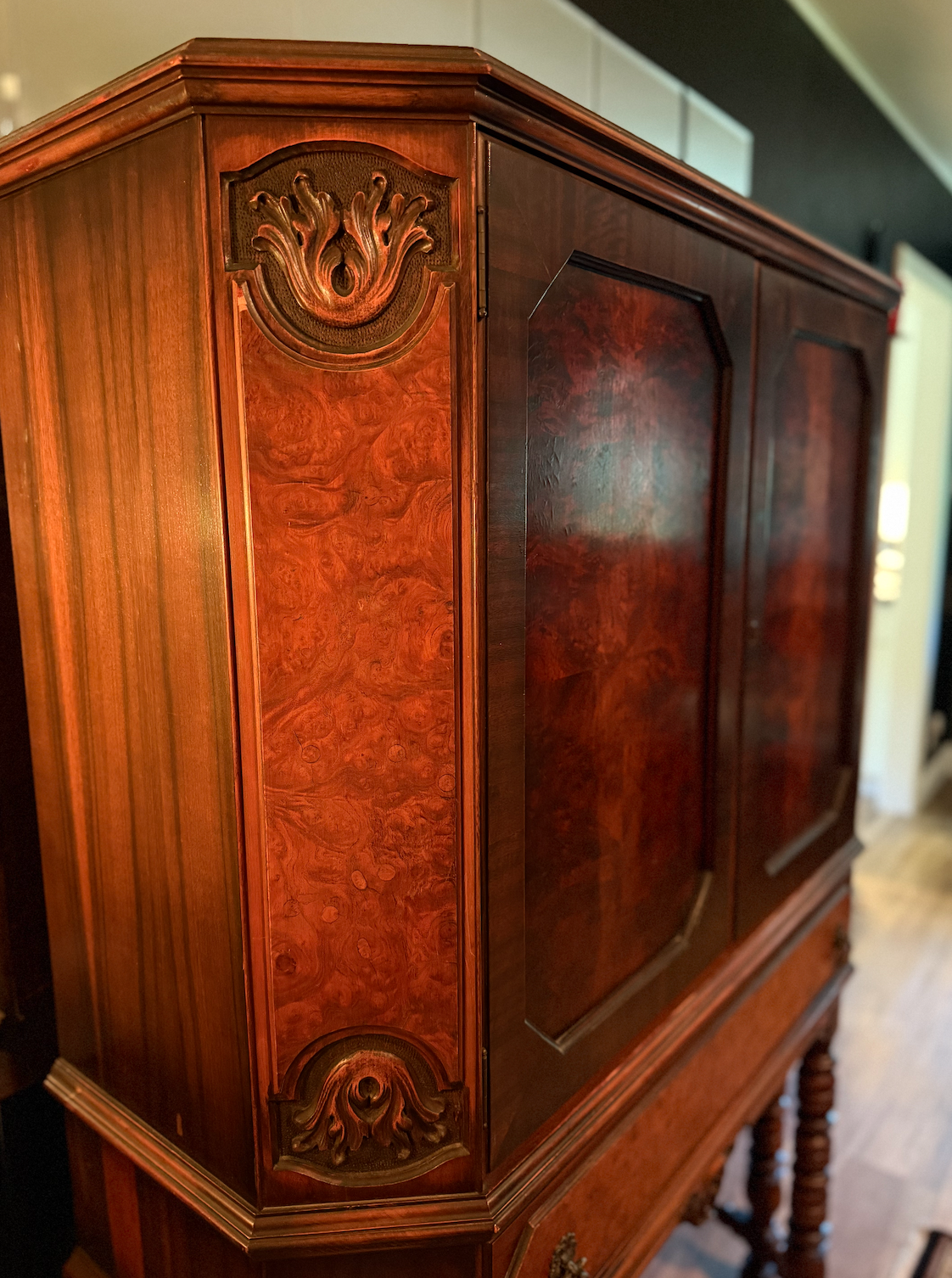 H.E. Shaw Grand Rapids Cabinet-on-Stand, No. 835  Circa 1920s–1930s |