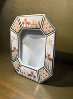 Japanese Porcelain Standing Photo Frame, Iris and Hummingbird Panels with Kikkō Diaper and Gilt Banding, c. 1965