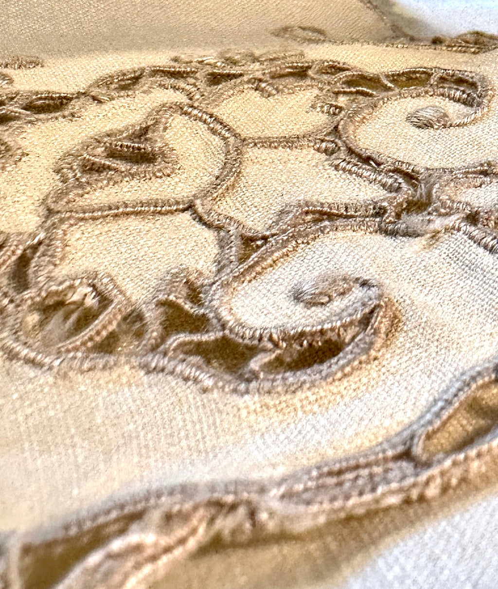 Antique Embroidered Linen Handkerchief Set with Cutwork Lace, Edwardian Ladies Hankies c.1910–1930