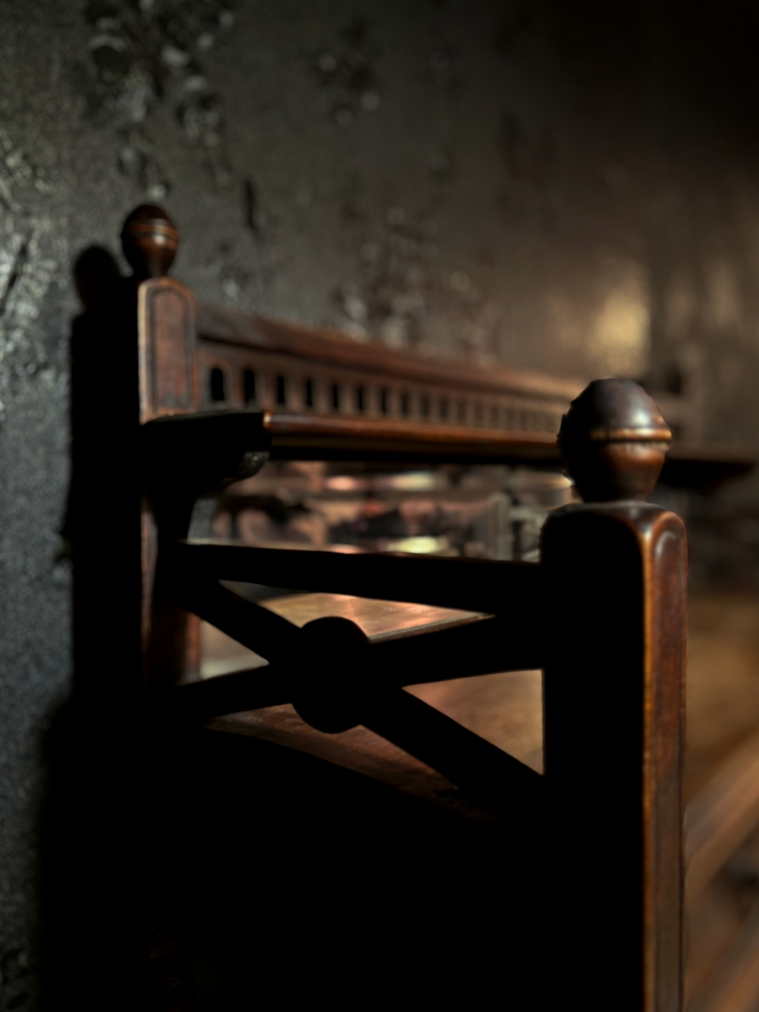 Oak Mirrored Sideboard / Server with Two Drawers and Open Shelves, c. 1890–1915