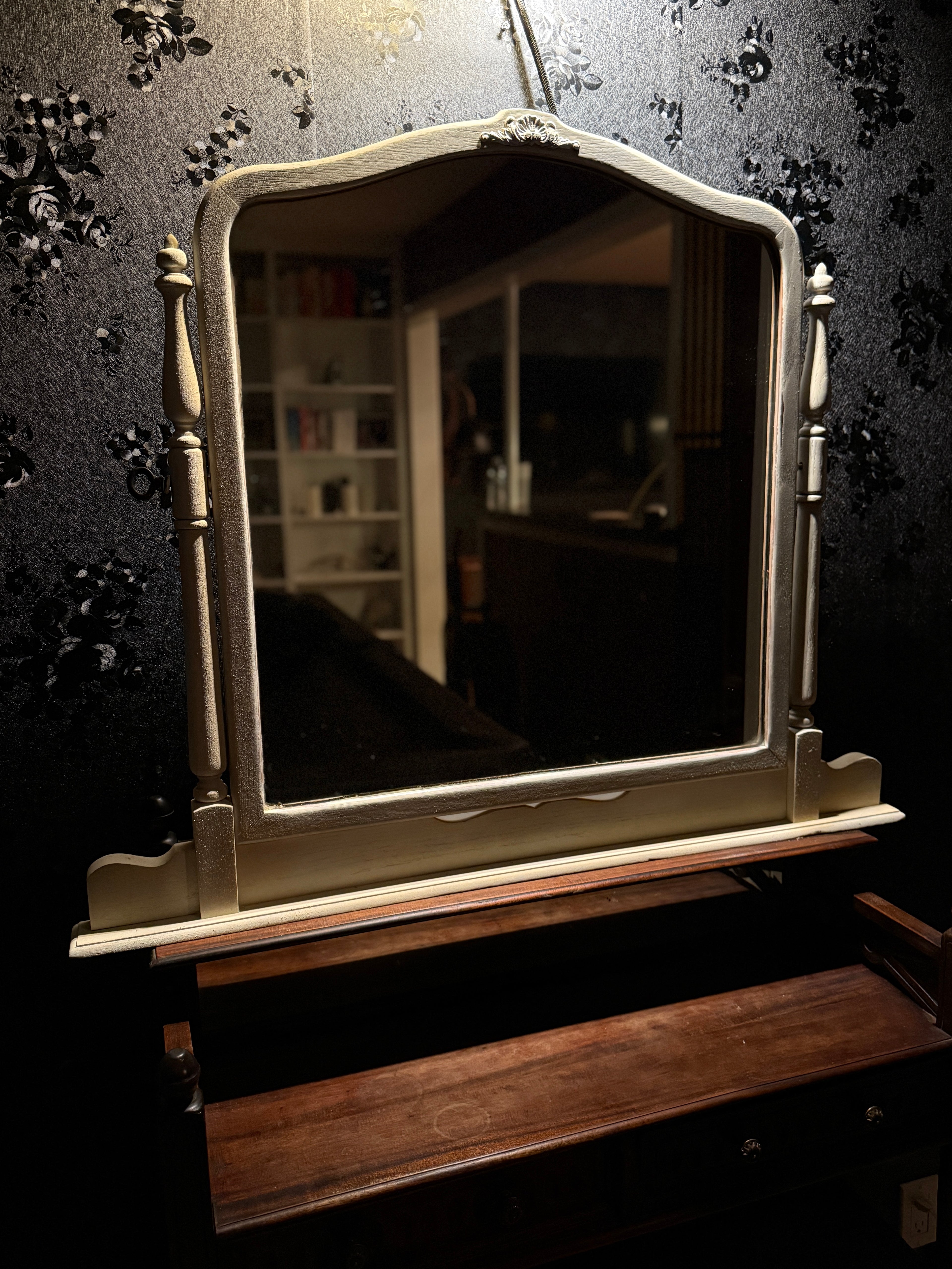 Edwardian Cream-Painted Tilting Vanity Mirror, c.1920–1929