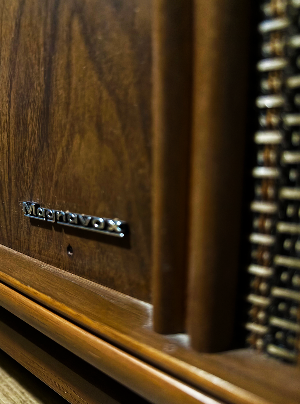 Magnavox Astro-Sonic Console Stereo & Record Player