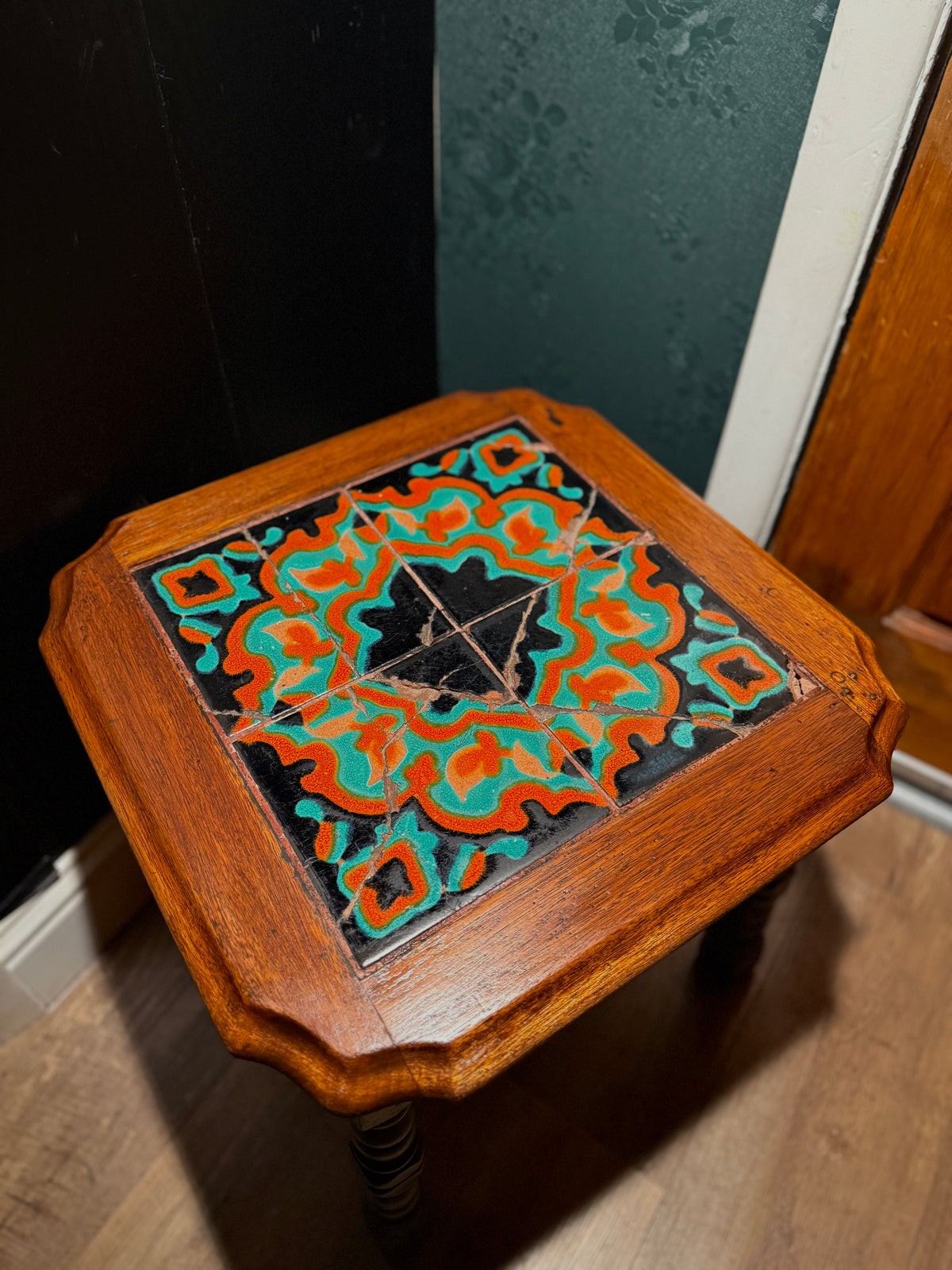 Spanish Revival Tile-Top Side Table with Slip-Trailed Medallion & Hardwood Frame (c. 1925–1935)