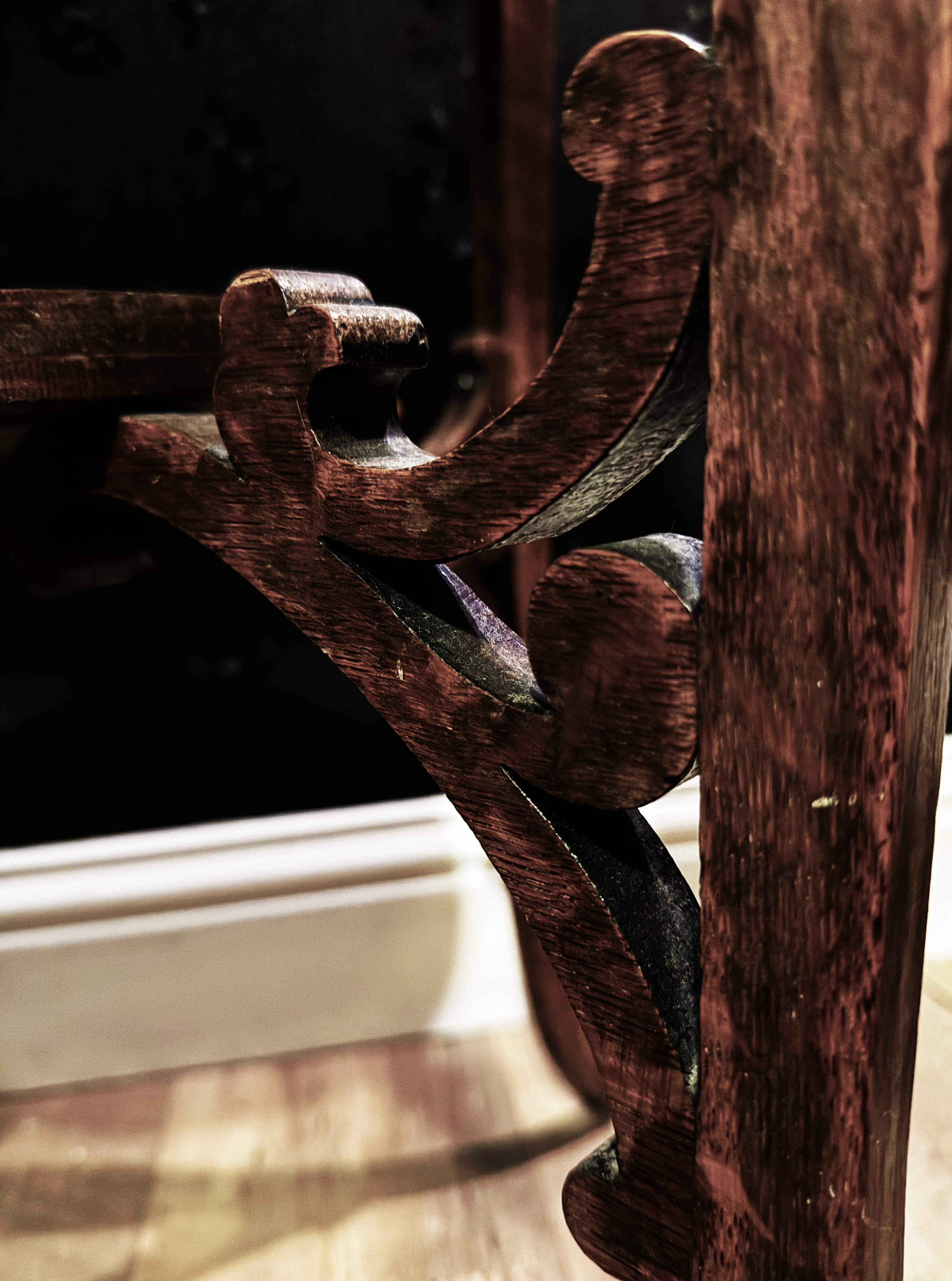 Victorian Rococo Revival Carved Wood Side Table with Cabriole Legs and Scalloped Top