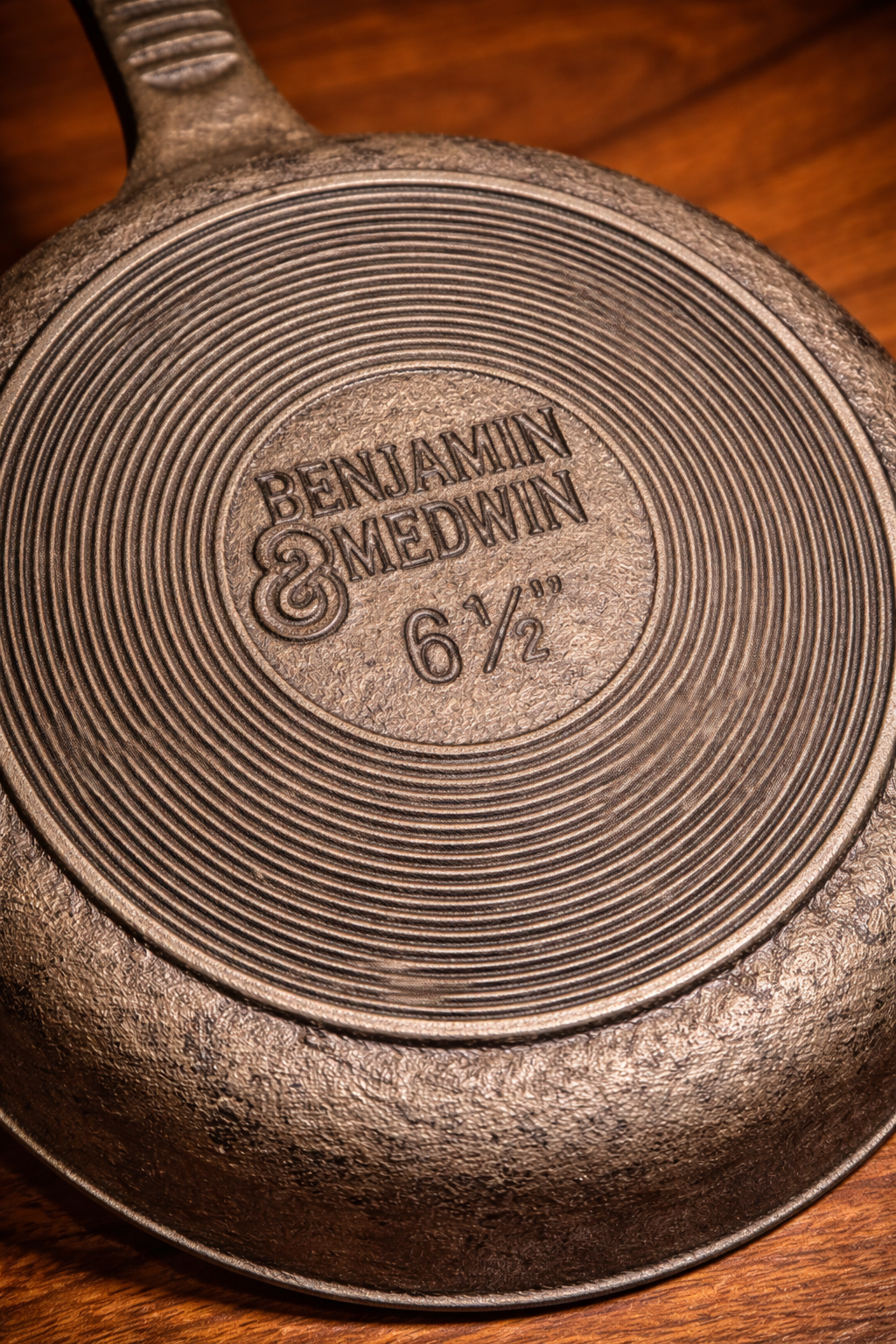 Vintage Benjamin & Medwin 6½" Cast Iron Skillet