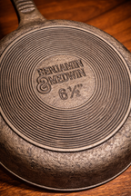 Vintage Benjamin & Medwin 6½" Cast Iron Skillet