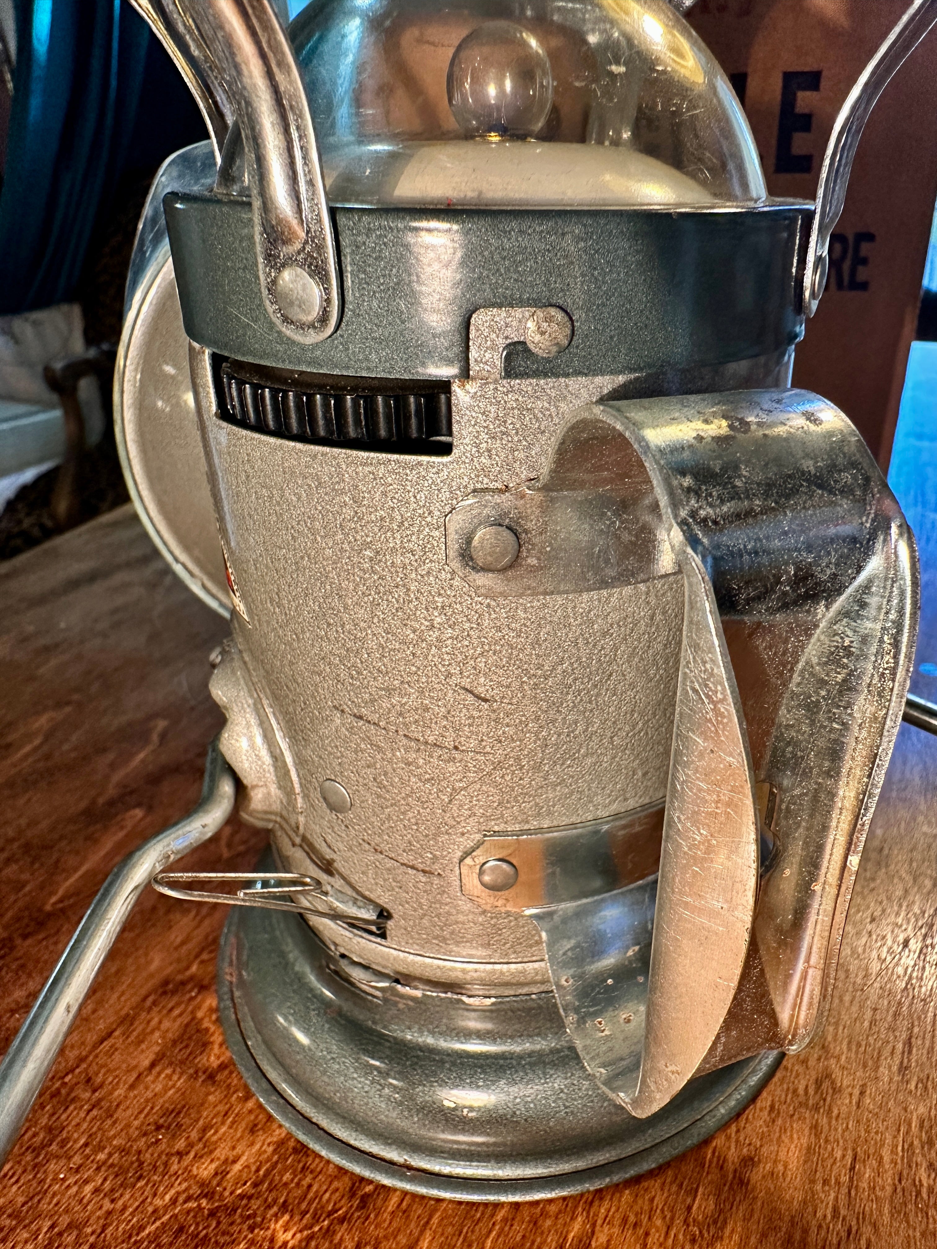 Vintage Delta Powerlite Lantern A-1530 w/ Box & Manual c.1940s