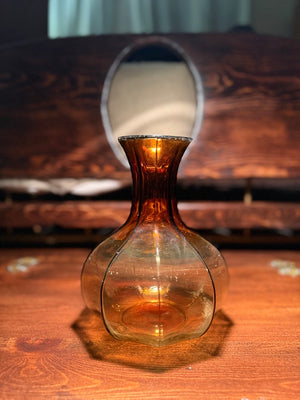 Vintage Tiara Indiana Glass Amber “Burnt Honey” Colonial 9-Sided Vase / Decanter